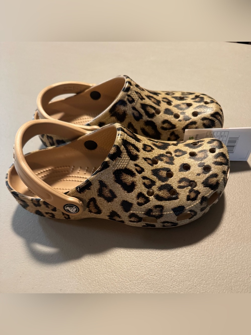 NWT CROCS Womens Leopard Print Clogs 8